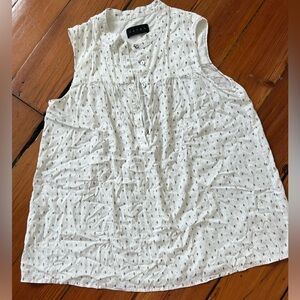 Hatch Creamy White Tank with Button Front and Black Dot Pattern Size Small​​